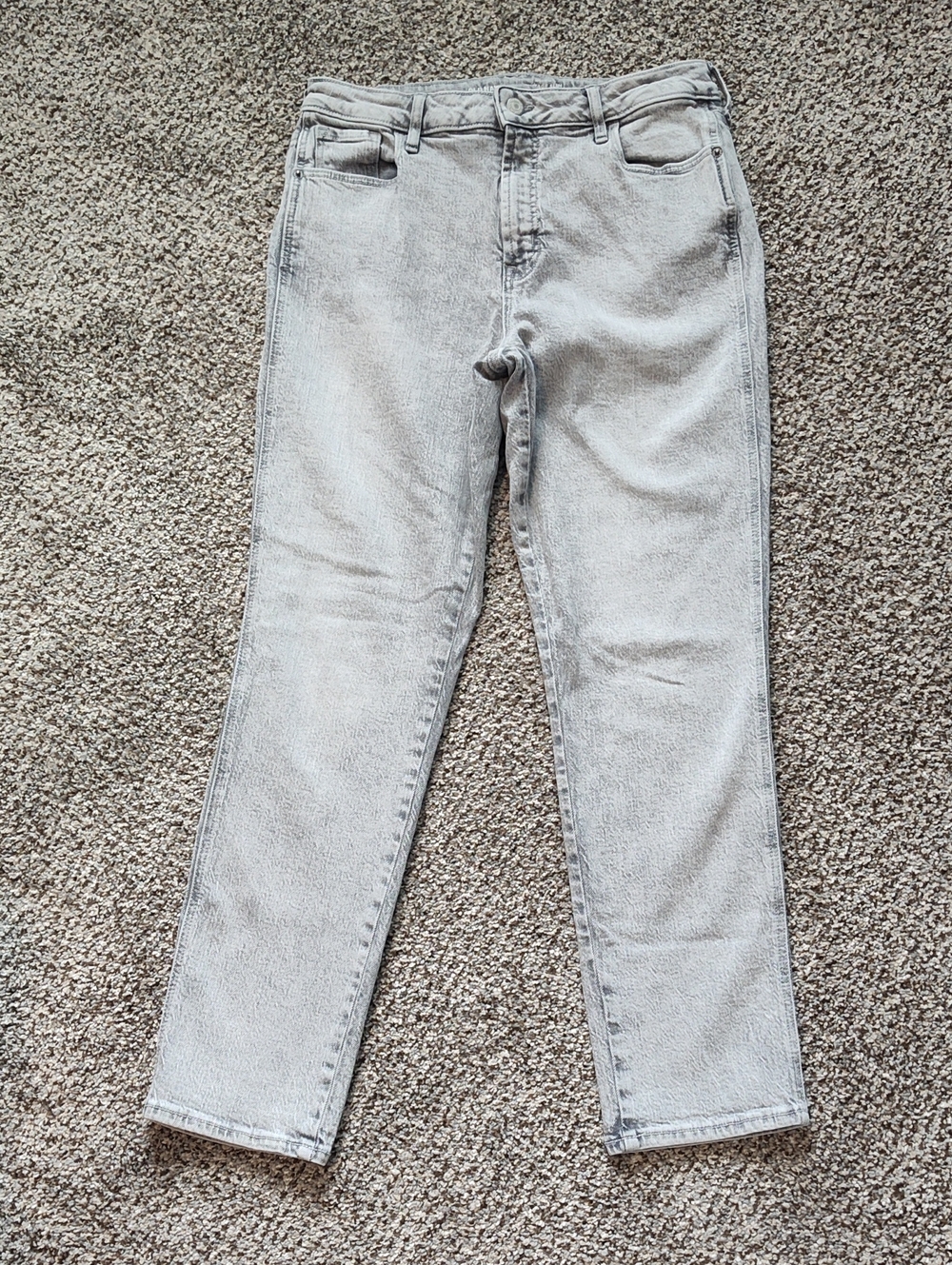 Old Navy Women's Light Gray Straight Leg Jeans